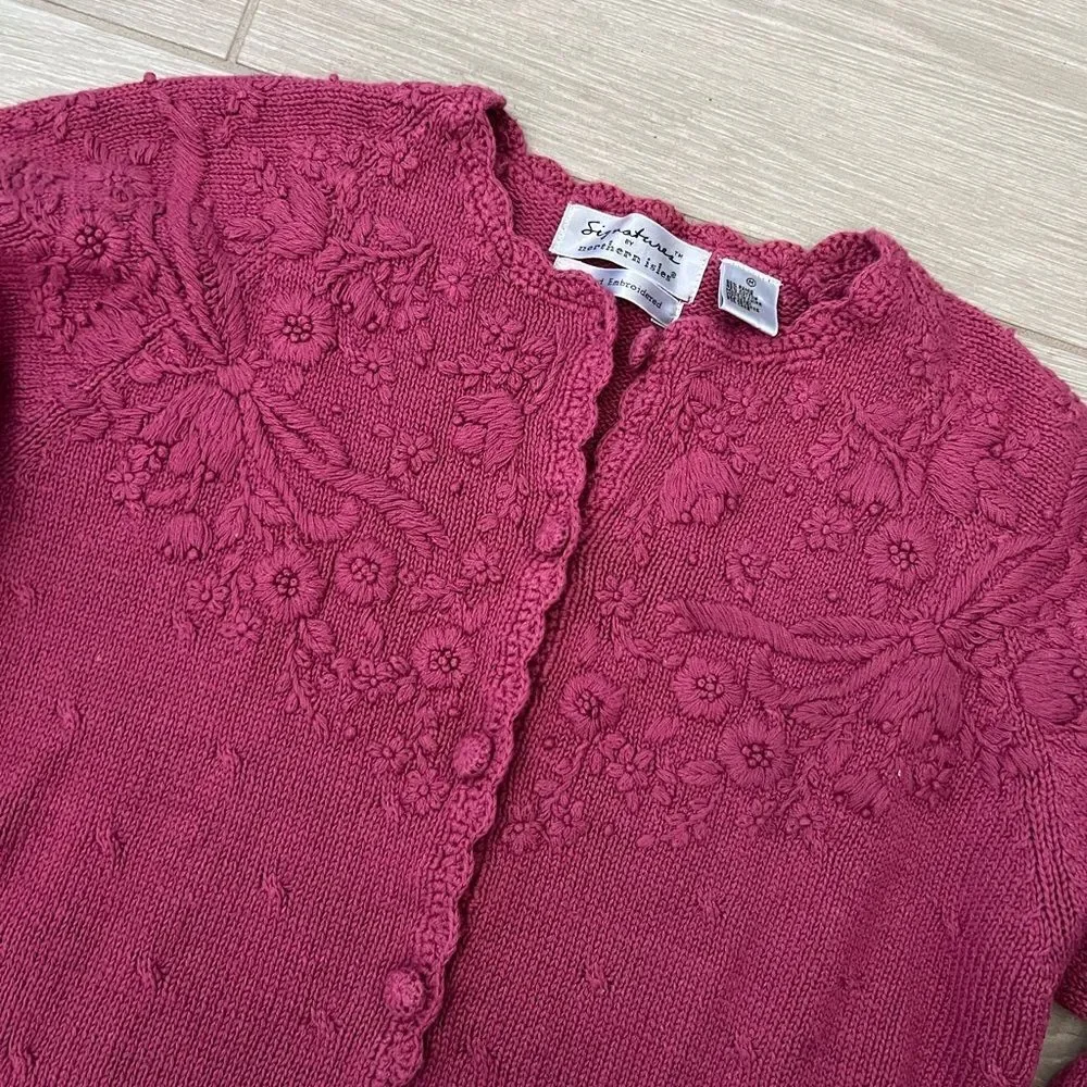 Vintage 90’s Hand Knitted North Isle Cardigan Sweater Floral Pink Size M